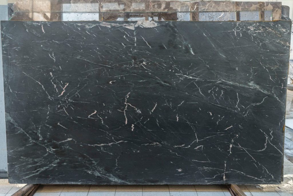Silver Marquina